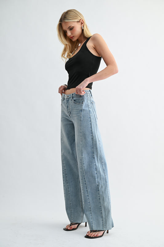 The Low Seamed Wide