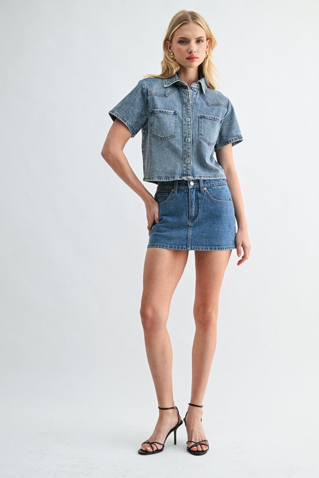 The Muse Mini-Shirt Medium Wash